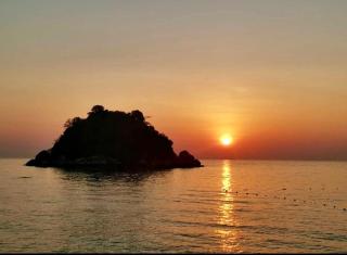 Kathalee Beach Resort & Spa - 4