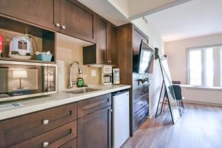2BR King Suite Pool Sauna Heated Pool - 3