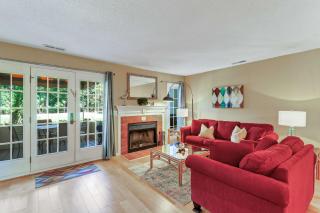 234 Evian Villa Steps to Pool Tennis Pickleball & Beach - Hilton Head Island - 0