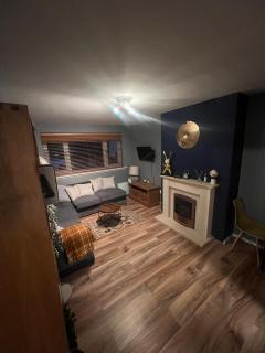 1 Bed Flat - Walton-on-Thames - Sunbury - 3