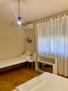 LOVE TIRANA APARTMENT x 6 people - 4