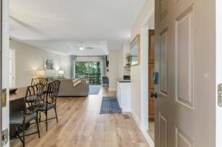 Serene Lagoon Retreat Screened Porch & Deck - Hilton Head Island - 4