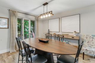 Serene Lagoon Retreat Screened Porch & Deck - Hilton Head Island - 2