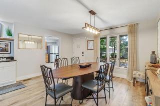 Serene Lagoon Retreat Screened Porch & Deck - Hilton Head Island - 1