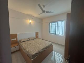 Spacious 2-bedroom apartment - 2