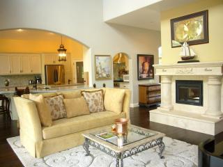 Villa Napa Wine Country Scenic Pool and Vineyard Views - 9