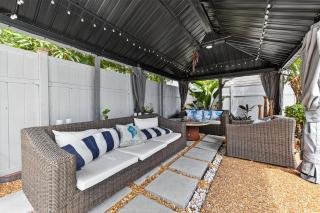 Tropical South Florida Home - 4