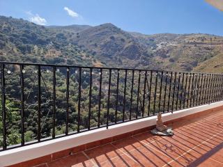 The Retreat, Alcazar - 0