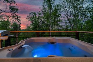 Summer Retreat Hot Tub Pool Arcade W Grill - 8