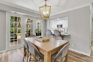 132 Evian Villa Pool Tennis Pickleball & Beach - 4