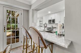 132 Evian Villa Pool Tennis Pickleball & Beach - 3