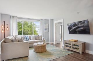 Immaculate Beach Villa Spacious Floor Plan - Hilton Head Island - 0
