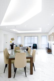 Gardenia Court - 6