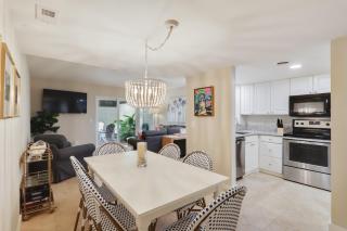Spacious Villa Walk to Coligny Beach - Hilton Head Island - 9