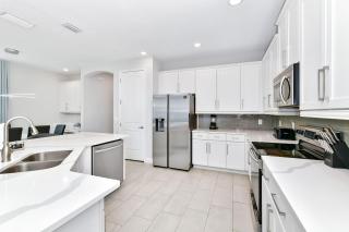 Modern Home Near Disney With Private Pool, Media, Game & Themed Rooms With Waterpark & Resort Access At Encore Resorts Reunion - 384Sf - 1