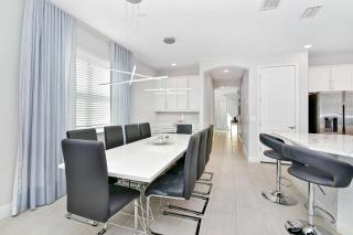 Modern Home Near Disney With Private Pool, Media, Game & Themed Rooms With Waterpark & Resort Access At Encore Resorts Reunion - 384Sf - 2