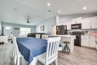 Arcade Games, Lanai and Spa Summerfield Family Home - 7