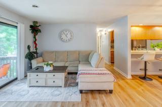 half Mi to Shore Condo with Balcony in Myrtle Beach! - 4
