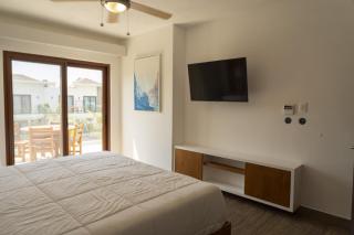 Luxury Villa with Jacuzzi - 3
