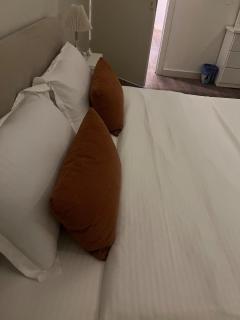 Elegant room and lounge behind King Abdullah Financial District - 9