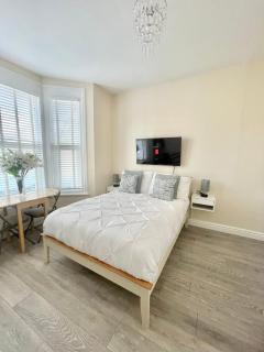Stunning Studio Set In The Heart Of Fulham - 9