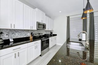 Elegant Home Near Disney With Game & Themed Rooms With Waterpark & Resort Access At Encore Resorts Reunion - 400La - 2