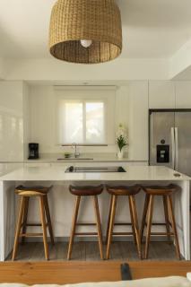 Designer Villa with Direct Pool Access - 9