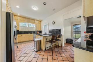 Group Getaway in a Grand Historic Home 15 minutes to Fort Benning Sleeps 10 - 3