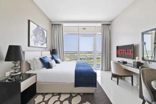 VayK - Cozy Hotel-Style Studio in Damac Hills - 2