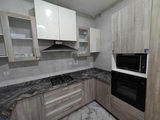 Royal 3 Bedroom Apartment with 24hrs Power Supply, Wifi, Security and Fully Equipped Kitchen - 1