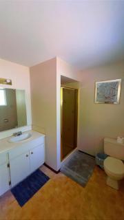 Cozy Home near Downtown, UBC and YVR airport - 3