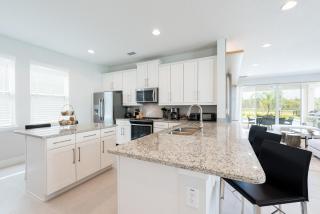 Exquisite Home With Themed Rooms, Theater Near Disney With Waterpark & Resort Access At Encore Resort - 7736Ff - 1