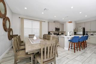 Grand Home Near Disney With Private Pool, Air Hockey Table And Waterpark & Resort Access At Encore Resorts Reunion - 401Sf - Kissimmee - 8