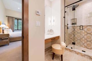 Highlands Lodge 403 Penthouse by East West Hospitality - 6