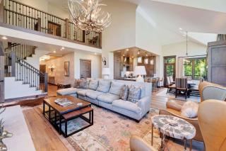 Highlands Lodge 403 Penthouse by East West Hospitality - 1
