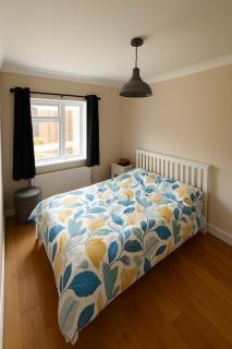 2 bedroom flat with garden, near heathrow and tube - 4