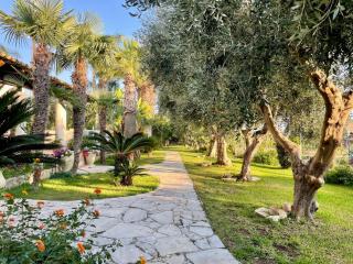 Villa VerdeMare - Esclusive Private Pool & Garden - 350 m from beach - 5