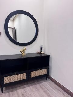 Crescent Moon Flat zeta mall - 1