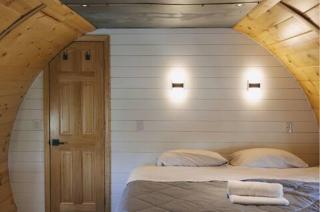 Pilot Lodge - Cozy Cabin on Private Airstrip - 4