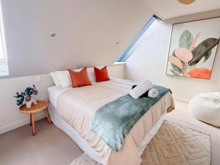 Apartment in the heart of Mount Maunganui + views! - 3