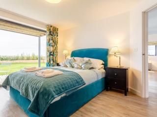 4 Bed in Westward Ho 72587 - Northam - 1