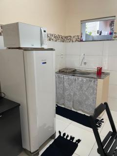 Casa na Av Principal, 1 quarto, Mesa de escritório e Garagem - 2