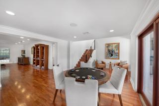 Luxe Waterfront Villa Walk to Beach Pool and Gym - 3