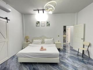 walking st 300M,9 BR modern villa - 1