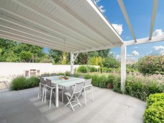 Luxurious villa in Saint geniès de Fontedit with heated pool - 2