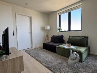IN2103-1 BR Comfy Loft with Stunning View - Melbourne - 0