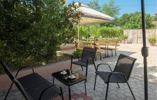 Amazing Home In Labin With Wifi - 9