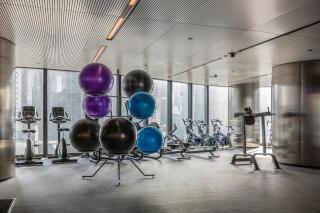 Matilda's Skyview - Luxe 2BR, 2BA Near Crown - 2