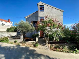 Apartments by the sea Ist - 22436 - 8