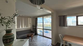 Surfers Private Apartments - 4